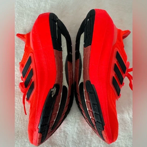 Adidas Ultraboost Light Solar Red - Picture 5 of 7